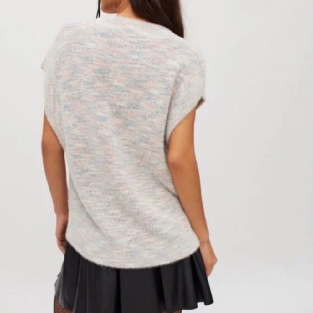 NWT Aden sweater vest by BDG from Urban Outfitters in size Medium - Picture 6 of 12